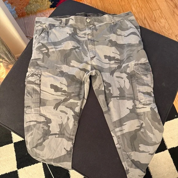 Wrangler Men's Gray Camo Cargo Pants - Urban Camo - Picture 1 of 6